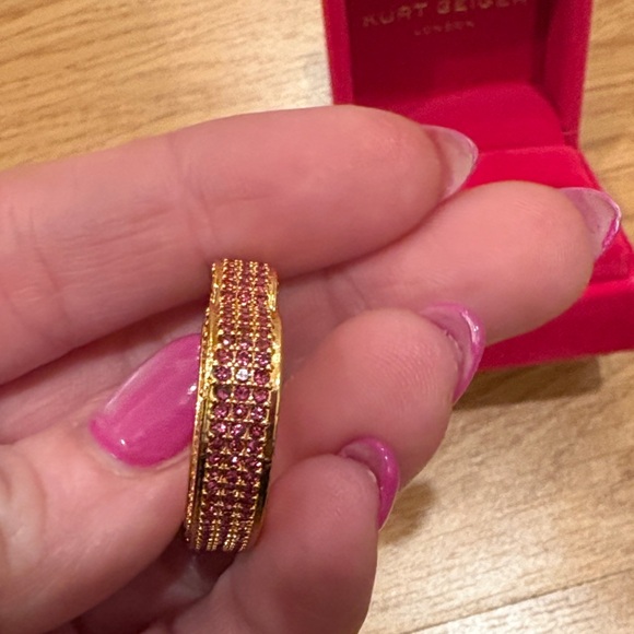 Kurt Geiger Gold Heart Ring - Picture 4 of 8